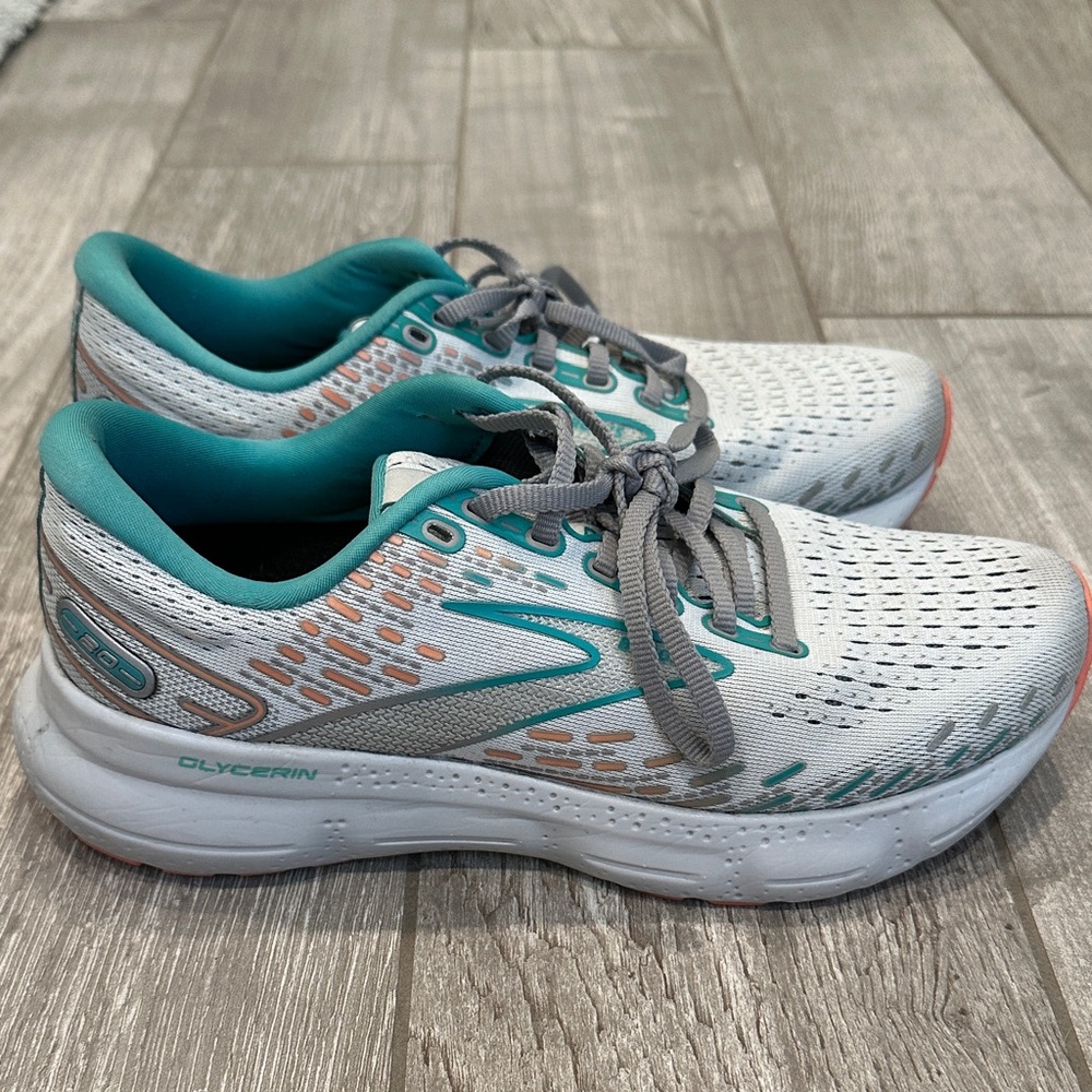 Brooks Gray and Blue Athletic Shoes with Breathable Mesh